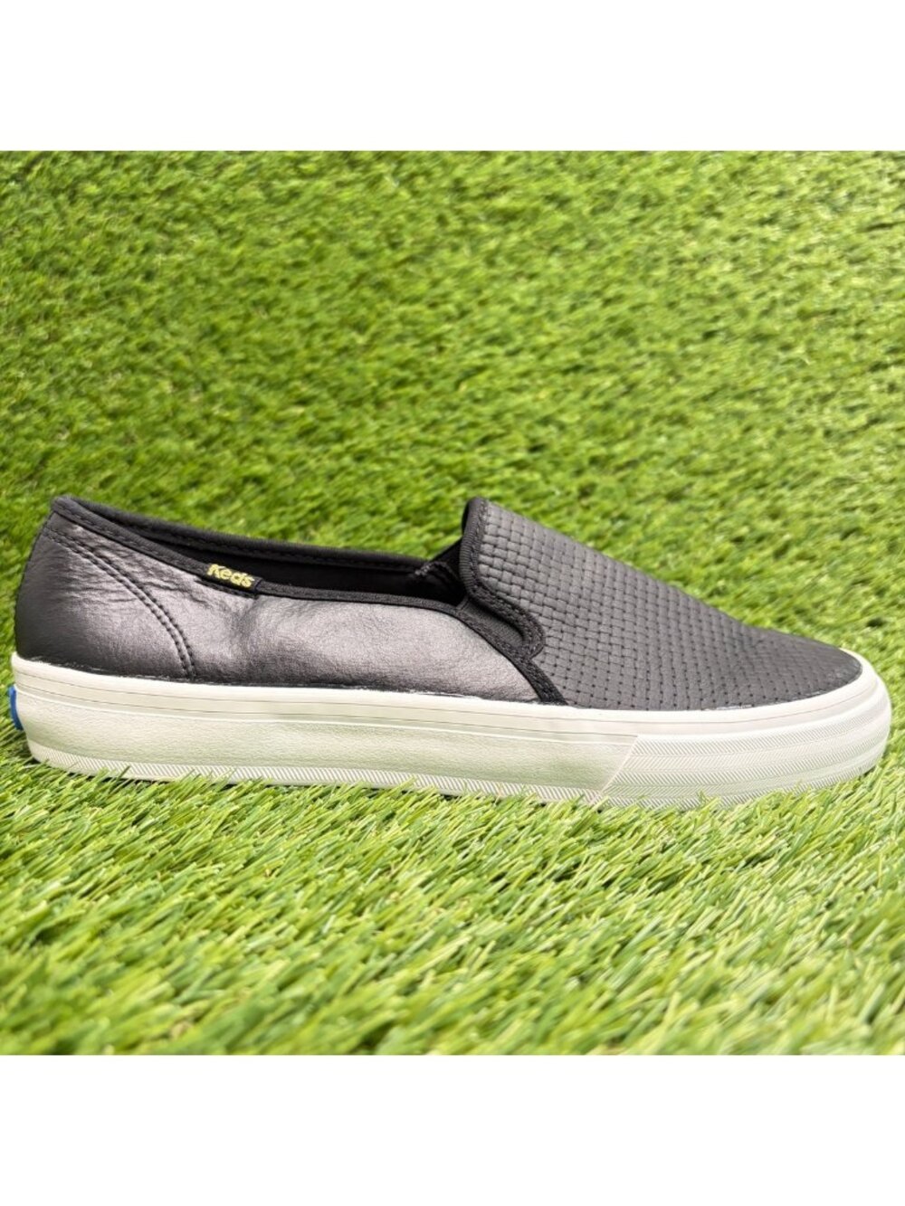 Keds Double Decker Embossed Womens Size 8 Black Athletic Slip-On Shoes Sneakers